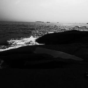 久久久久青草线焦综合
